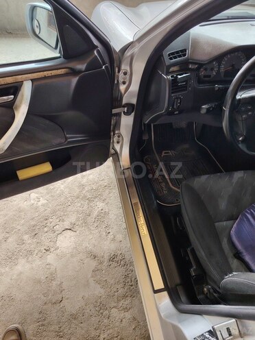 Mercedes E 240 1999, 406,000 km - 2.4 l - Ağstafa