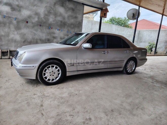 Mercedes E 240 1999, 406,000 km - 2.4 l - Ağstafa