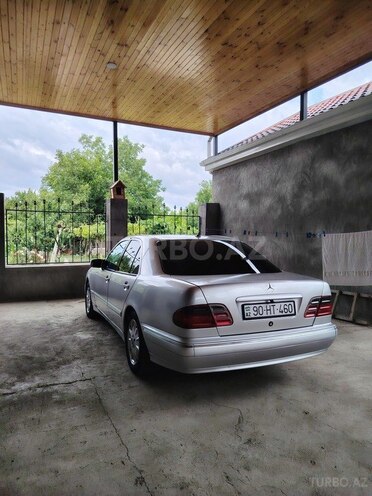 Mercedes E 240 1999, 406,000 km - 2.4 l - Ağstafa