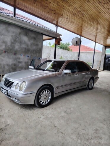 Mercedes E 240 1999, 406,000 km - 2.4 l - Ağstafa