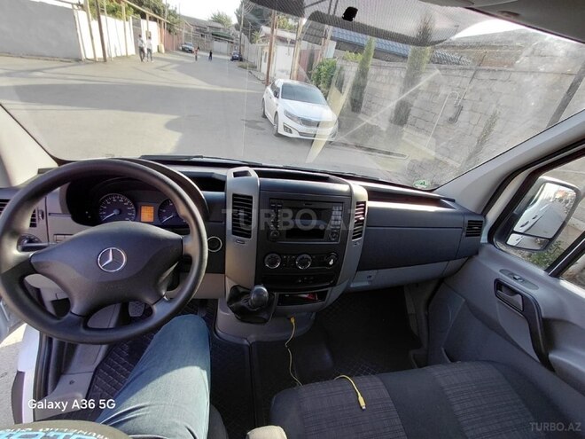 Mercedes Sprinter 519 2017, 393,271 km - 2.2 l - Bakı