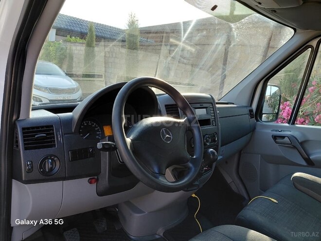 Mercedes Sprinter 519 2017, 393,271 km - 2.2 l - Bakı