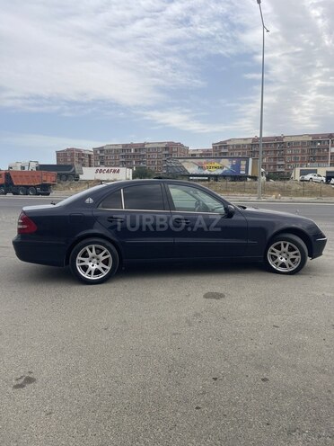 Mercedes E 220 2002, 513,000 km - 2.2 l - Bakı
