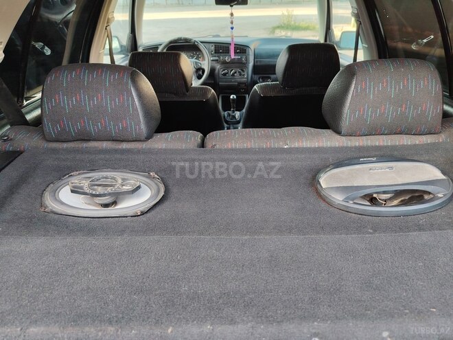 Volkswagen Golf 1995, 250,000 km - 1.6 l - Sumqayıt