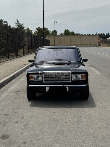 LADA (VAZ) 2107-1
