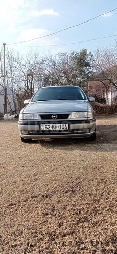 Opel Vectra 1994, 93,000 km - 2.0 l - Qax