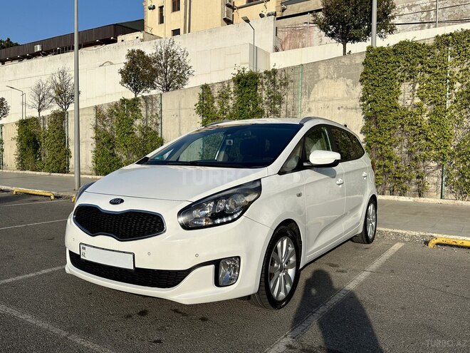 Kia Carens-2
