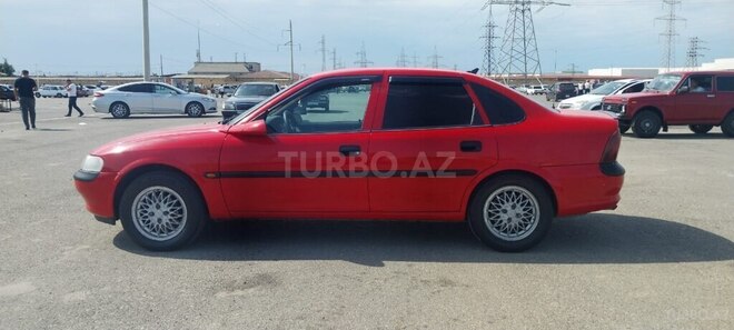 Opel Vectra 1998, 370,000 km - 1.6 l - Sumqayıt