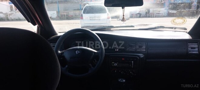 Opel Vectra 1998, 370,000 km - 1.6 l - Sumqayıt