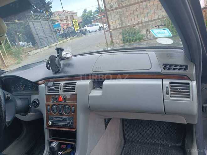 Mercedes E 200 1996, 50,037 km - 2.0 l - Bakı