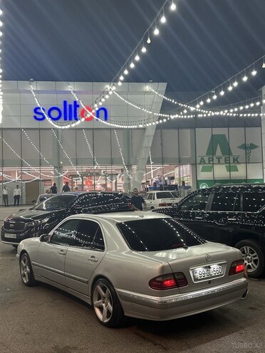 Mercedes E 240 2000, 276,000 km - 2.4 l - Bakı