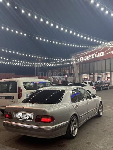 Mercedes E 240 2000, 276,000 km - 2.4 l - Bakı