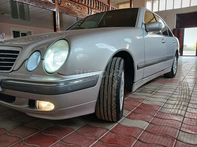 Mercedes E 260 2000, 470,852 km - 2.6 l - Tovuz