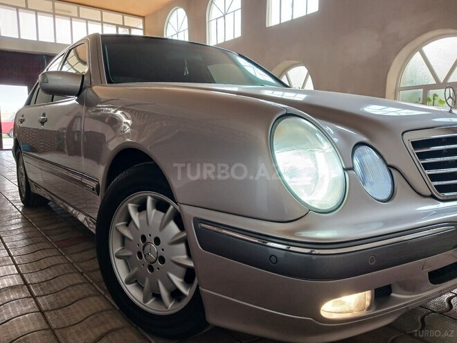 Mercedes E 260 2000, 470,852 km - 2.6 l - Tovuz