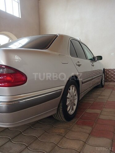 Mercedes E 260 2000, 470,852 km - 2.6 l - Tovuz