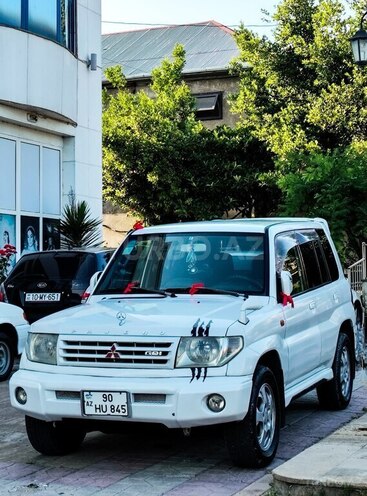 Mitsubishi Pajero io 2000, 400,000 km - 1.8 л - Şamaxı