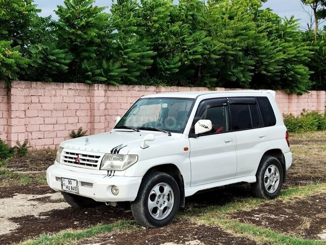 Mitsubishi Pajero io 2000, 400,000 km - 1.8 л - Şamaxı