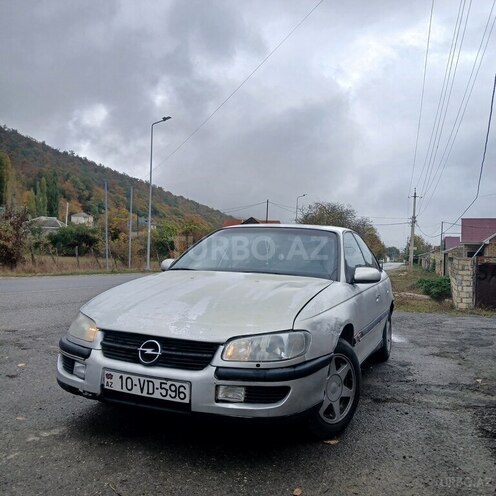 Opel Omega 1996, 350,000 km - 2.0 l - Qusar