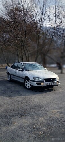 Opel Omega 1996, 350,000 km - 2.0 l - Qusar