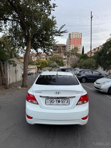 Hyundai Accent 2015, 95,000 km - 1.4 l - Bakı
