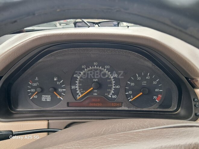 Mercedes E 320 1997, 310,000 km - 3.2 l - Lənkəran