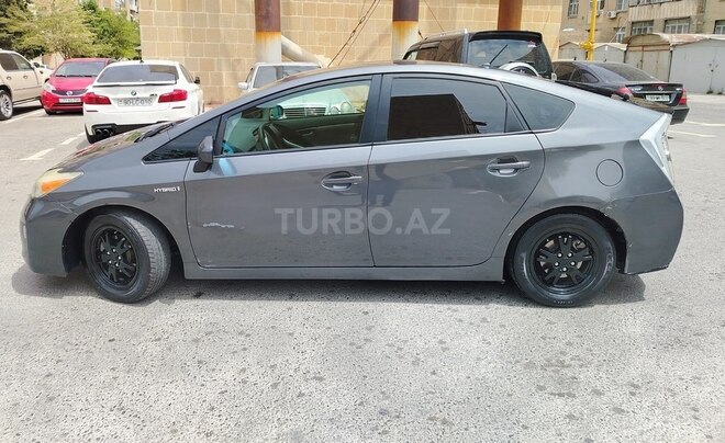 Toyota Prius 2015, 208,000 km - 1.8 л - Bakı