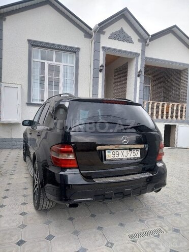 Mercedes ML 320 4MATIC 2006, 400,000 km - 3.0 l - Quba
