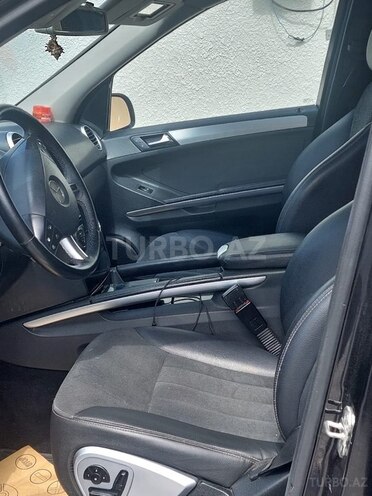 Mercedes ML 320 4MATIC 2006, 400,000 km - 3.0 l - Quba