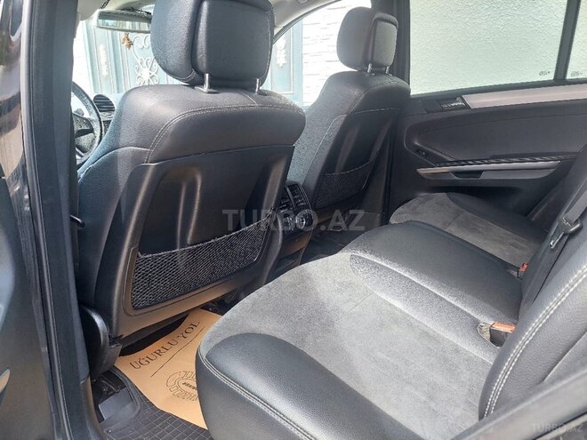 Mercedes ML 320 4MATIC 2006, 400,000 km - 3.0 l - Quba
