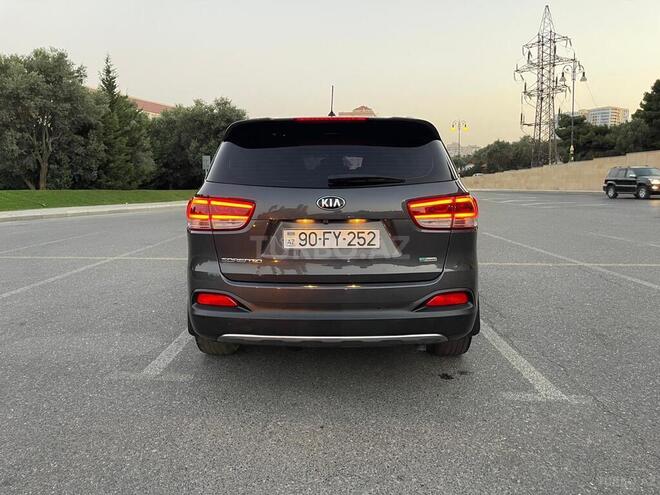 Kia Sorento-3