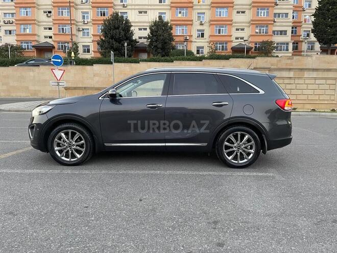 Kia Sorento-12