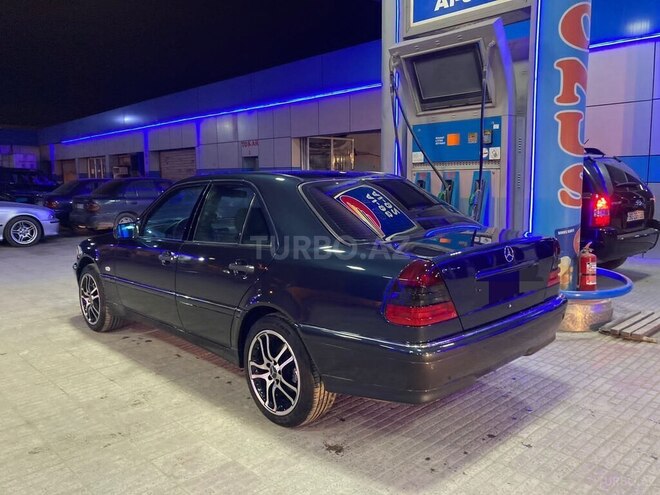 Mercedes C 240 1998, 123,450 km - 2.4 л - Sabirabad