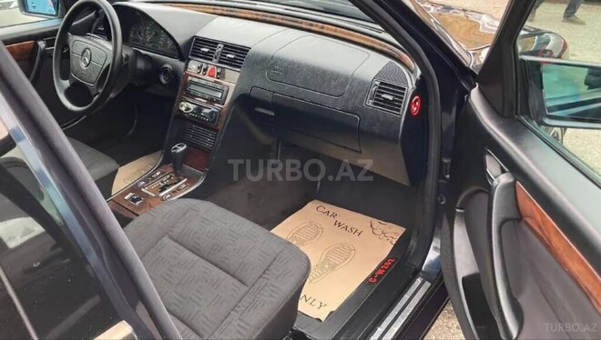 Mercedes C 240 1998, 123,450 km - 2.4 л - Sabirabad