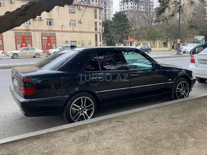 Mercedes C 240 1998, 123,450 km - 2.4 л - Sabirabad