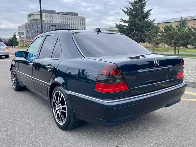 Mercedes C 240 1998, 123,450 km - 2.4 л - Sabirabad