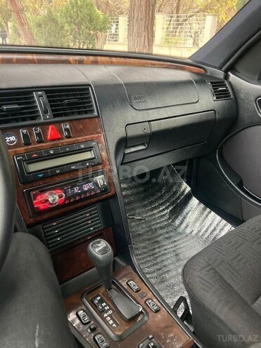 Mercedes C 240 1998, 123,450 km - 2.4 л - Sabirabad