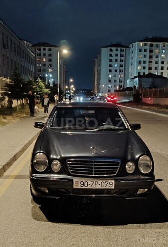 Mercedes E 240 2000, 230,000 km - 2.6 l - Bakı