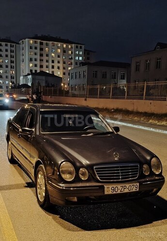 Mercedes E 240 2000, 230,000 km - 2.6 l - Bakı