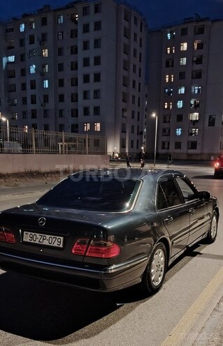 Mercedes E 240 2000, 230,000 km - 2.6 l - Bakı