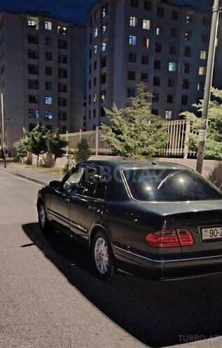 Mercedes E 240 2000, 230,000 km - 2.6 l - Bakı