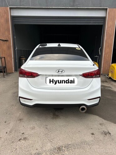Hyundai Accent 2019, 235,000 km - 1.6 l - Bakı