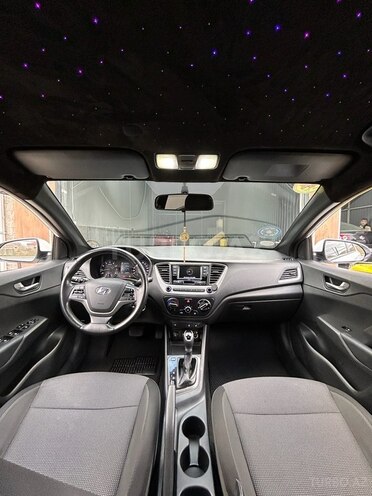 Hyundai Accent 2019, 235,000 km - 1.6 l - Bakı