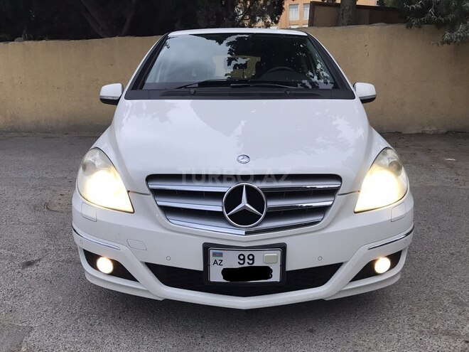 Mercedes B 180 2009, 137,000 km - 1.7 l - Sumqayıt
