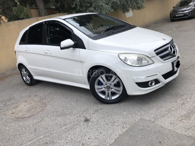 Mercedes B 180 2009, 137,000 km - 1.7 l - Sumqayıt