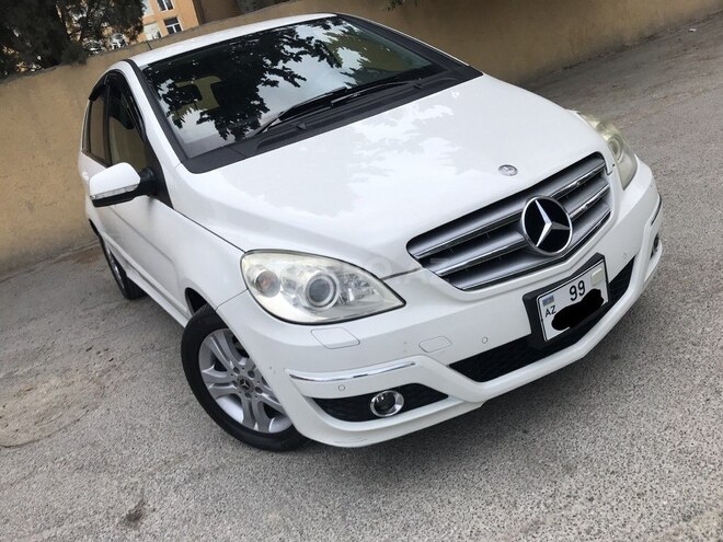 Mercedes B 180 2009, 137,000 km - 1.7 l - Sumqayıt