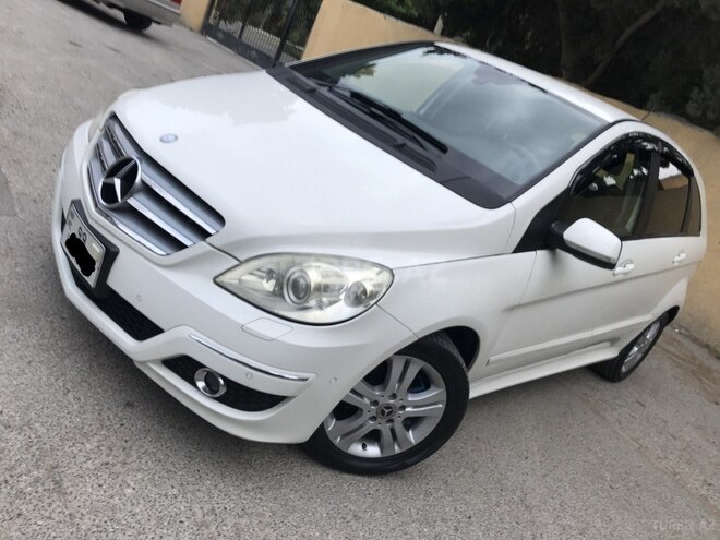 Mercedes B 180 2009, 137,000 km - 1.7 l - Sumqayıt