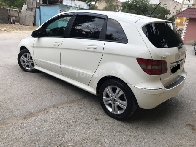 Mercedes B 180 2009, 137,000 km - 1.7 l - Sumqayıt
