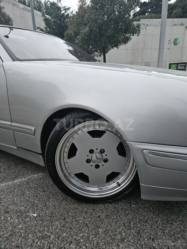 Mercedes E 220 d 1999, 270,000 km - 2.2 l - Bakı
