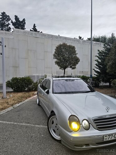 Mercedes E 220 d 1999, 270,000 km - 2.2 l - Bakı