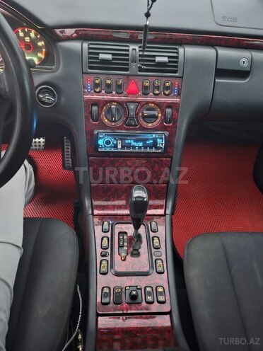 Mercedes E 220 d 1999, 270,000 km - 2.2 l - Bakı